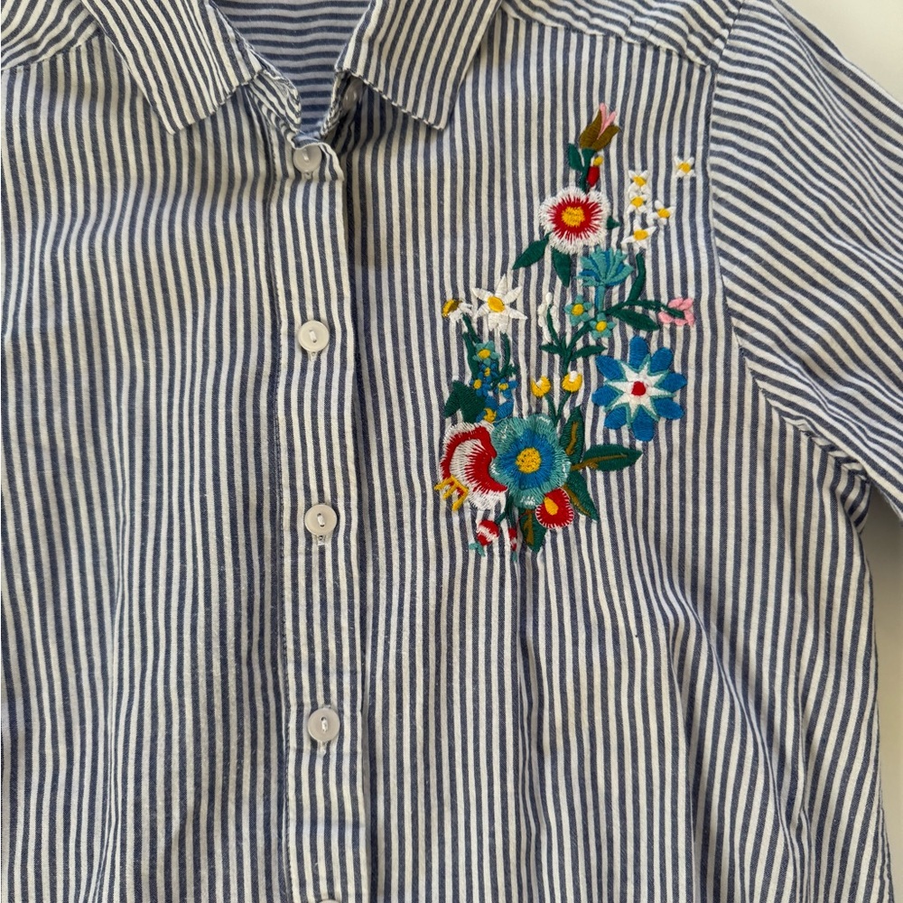 Passport Blue Stripe Floral Embroidered Button Down Shirt Small🌸🇺🇸 - Picture 3 of 6